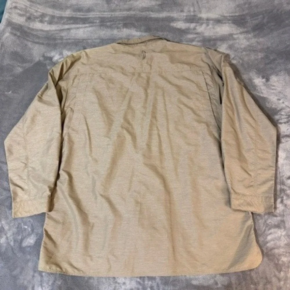 The North Face Mens XXL Khaki Long Sleeve Roll Tab Vented Hiking Shirt Utility